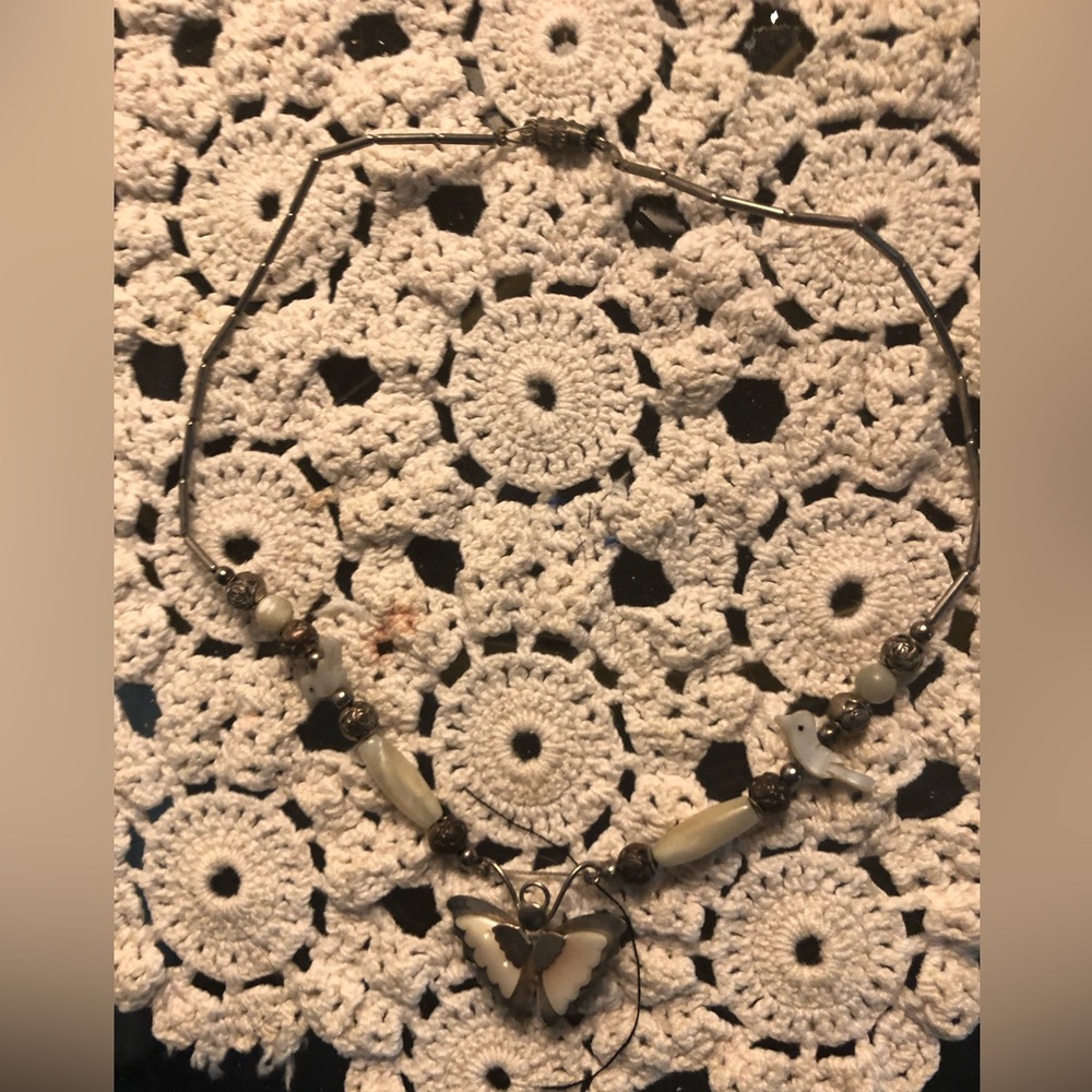 Vintage Native American Fetish Necklace - 749 $35 or $30 w/offer